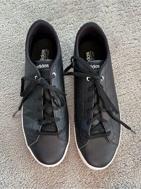 Adidas Advantage Clean QT Black/White Sneakers - Sleek Low-Profile - Sz 8